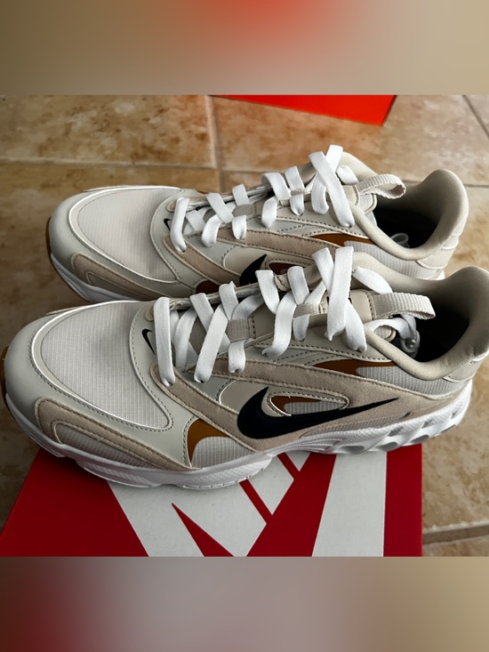 Nike Shoes - Zoom Air Fire Nike Women's New with box
